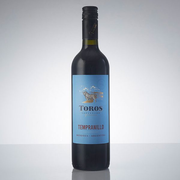 Toros Tempranillo Red wine bottle